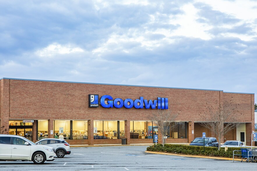 More Photos Of 1550 Buford Hwy, Buford Supermarket For Lease