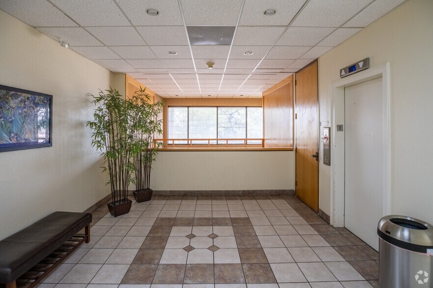 More Photos Of 13706 Research Blvd, Austin Office For Lease