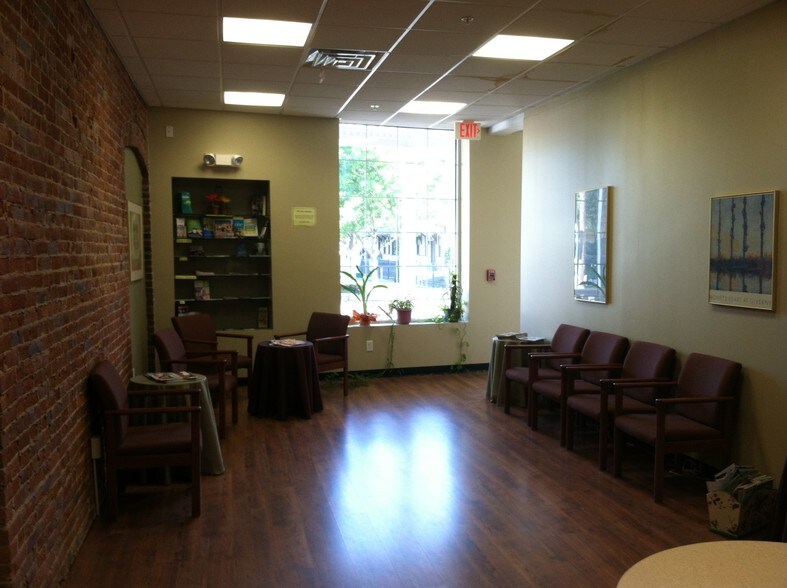 More Photos Of 30 Bridge St, New Milford Storefront Retail Office For Lease