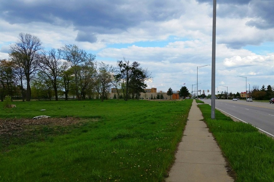 More Photos Of 1551 N Dilleys Rd, Gurnee Land For Sale