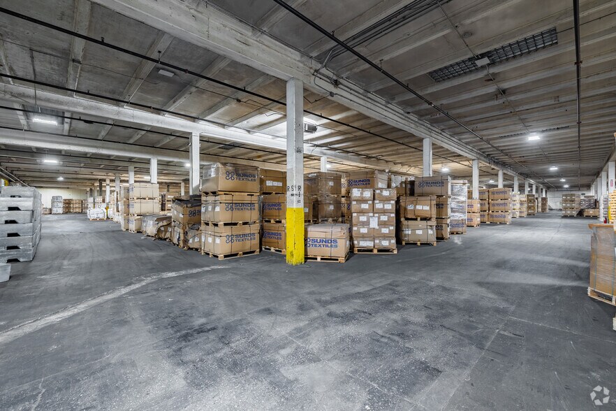 More Photos Of 4531 Piggly Wiggly Dr, North Charleston Distribution For Lease