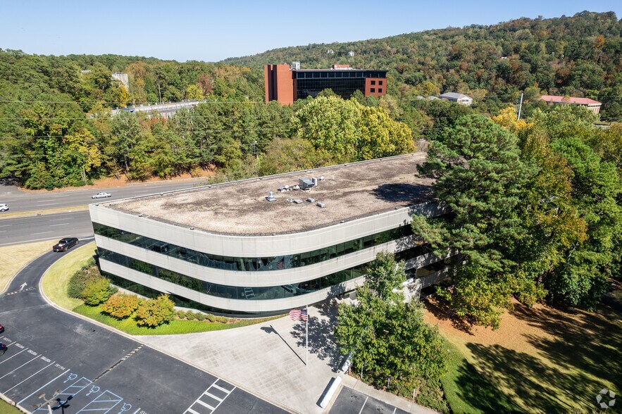 More Photos Of 600 Luckie Dr, Birmingham Office For Lease