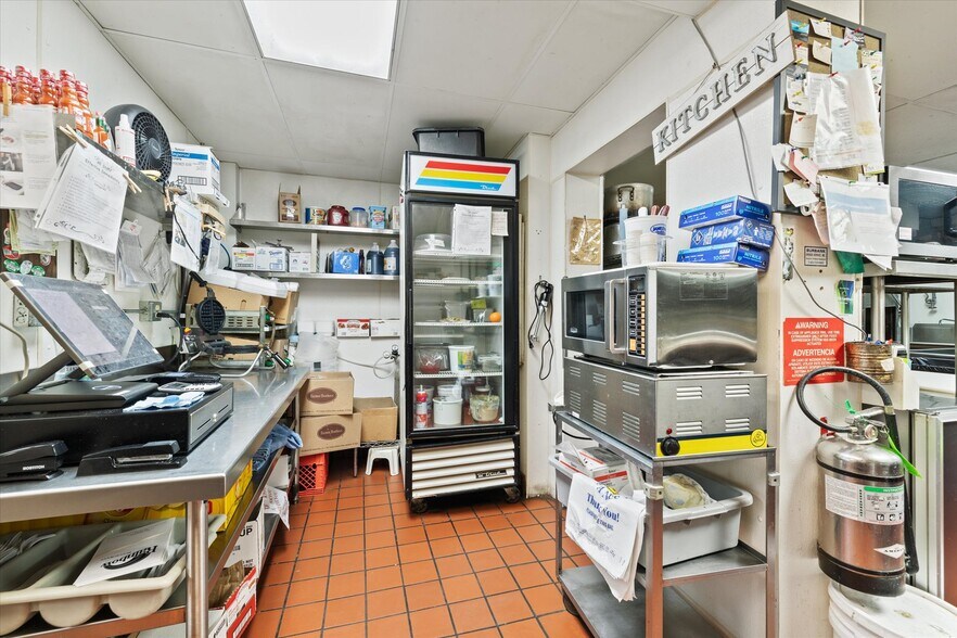 More Photos Of 6290 S Martin Rd, New Berlin Restaurant For Sale