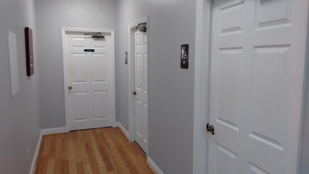 More Photos Of 506 SW 47th Ter, Cape Coral Medical For Sale