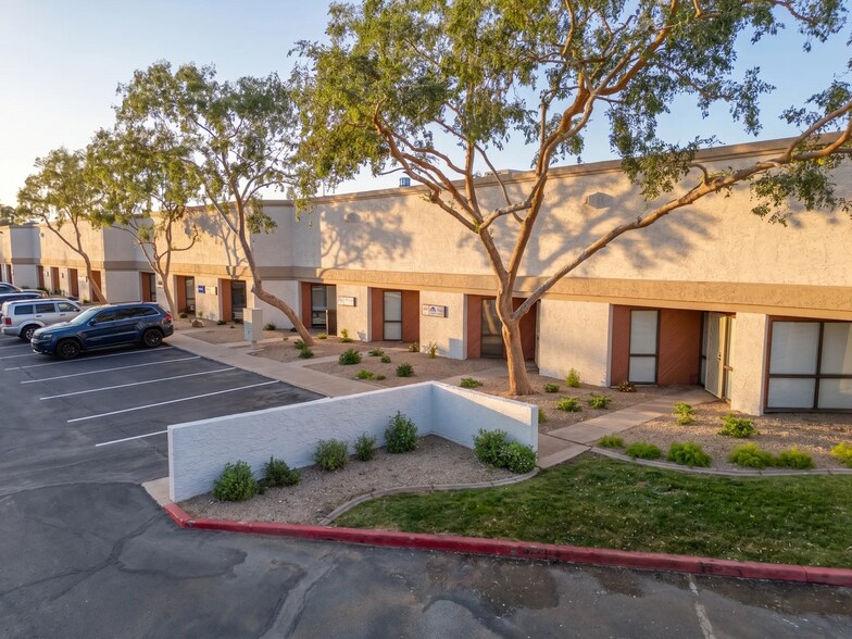 More Photos Of 939 S 48th St, Tempe Unknown For Lease