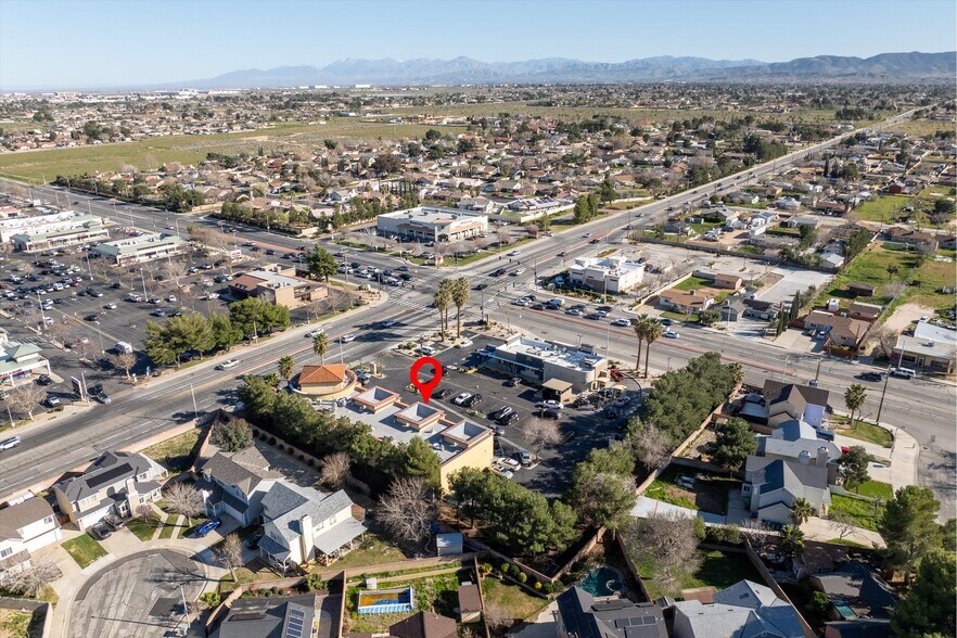 More Photos Of 42815 30th St W, Lancaster Storefront For Lease