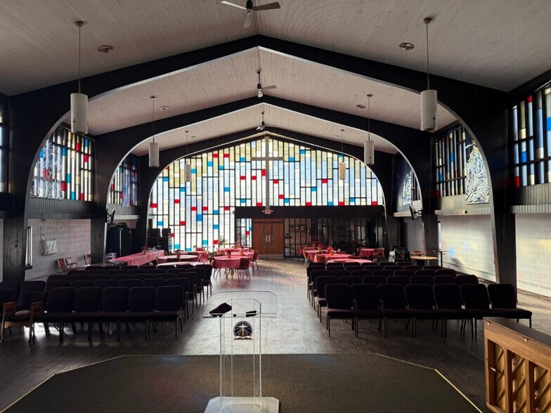 More Photos Of 27800 Annapolis Ave, Inkster Religious Facility For Sale