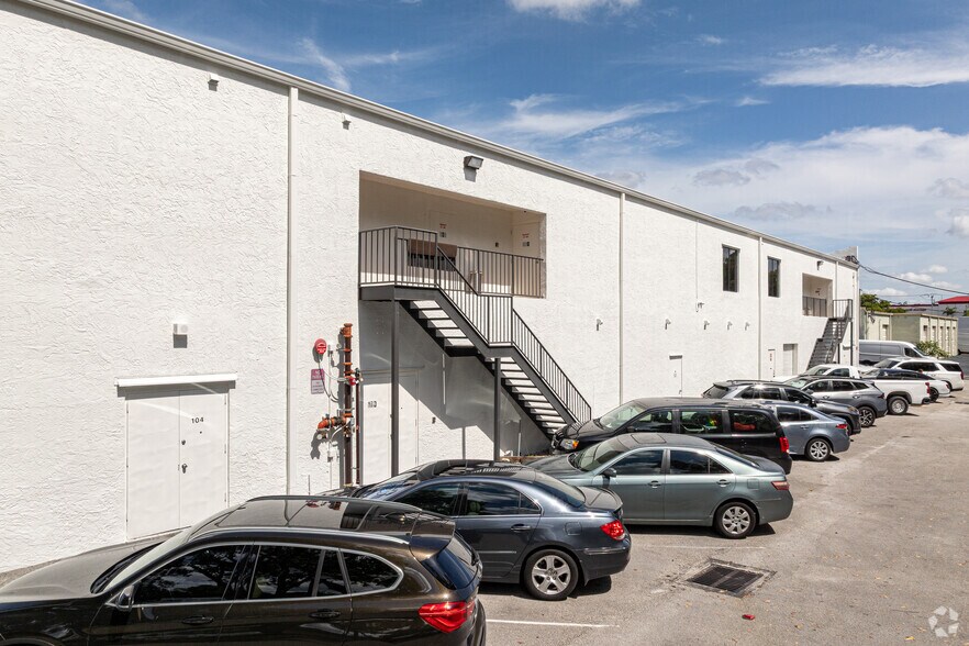 More Photos Of 3200 S Congress Ave, Boynton Beach Medical For Lease