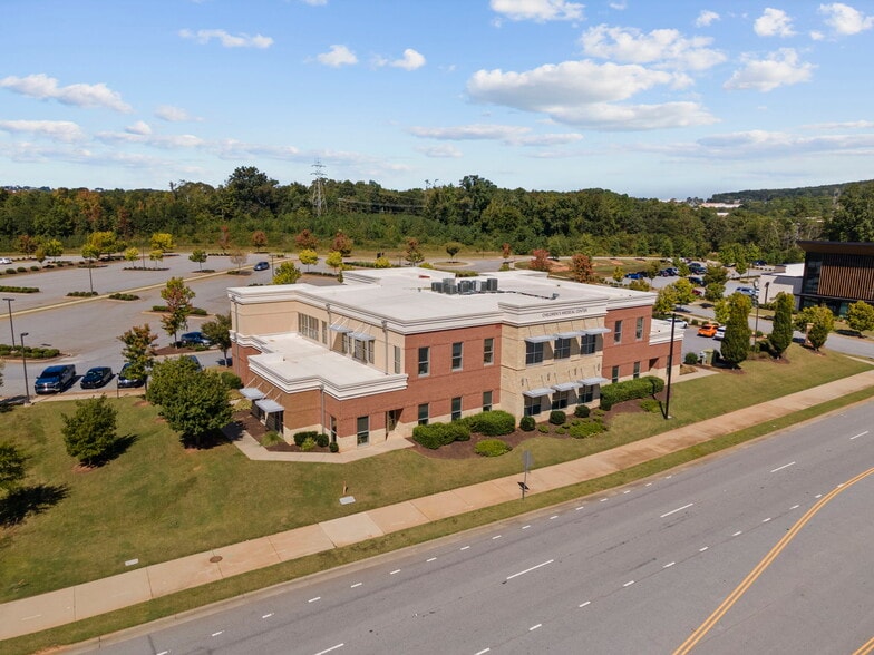 More Photos Of 703 Verdae Blvd, Greenville Healthcare For Lease