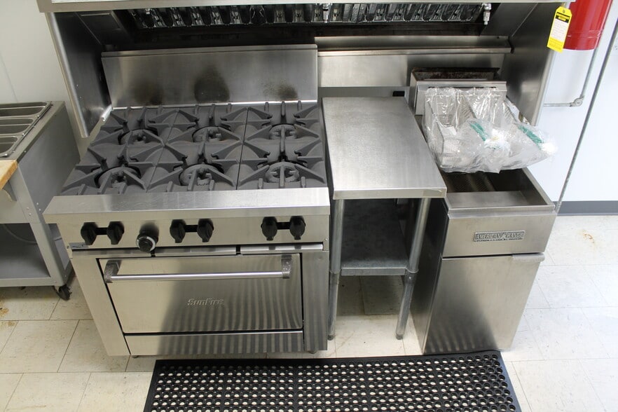 More Photos Of 1951 Indian Lake Rd, National City Restaurant For Sale