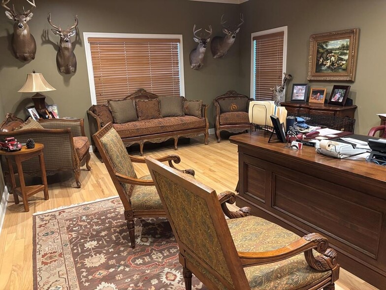 More Photos Of 4081 Inner Perimeter Rd, Valdosta Office Residential For Sale