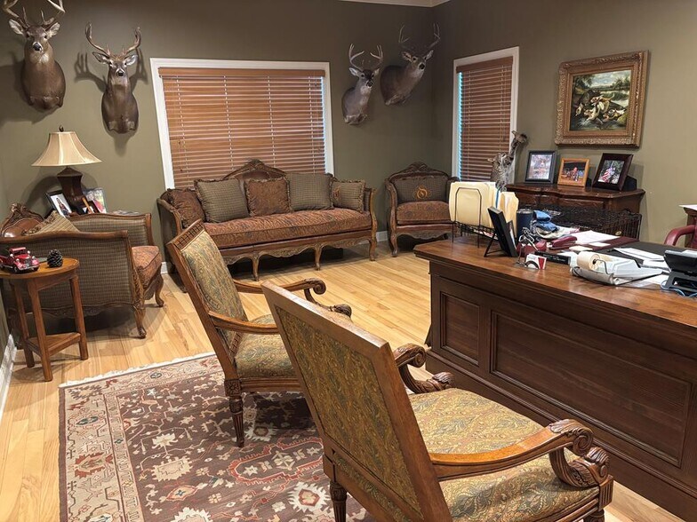 More Photos Of 4081 Inner Perimeter Rd, Valdosta Office Residential For Sale