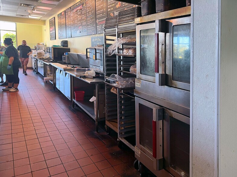 More Photos Of 6811-6889 S Eastern Ave, Las Vegas Unknown For Lease