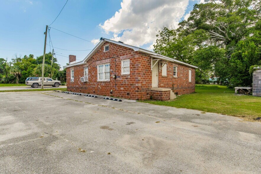 More Photos Of 900 W Cervantes St, Pensacola Religious Facility For Sale