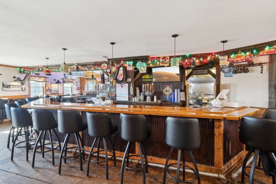 More Photos Of W11070 Hwy 16 & 60, Columbus Restaurant For Sale