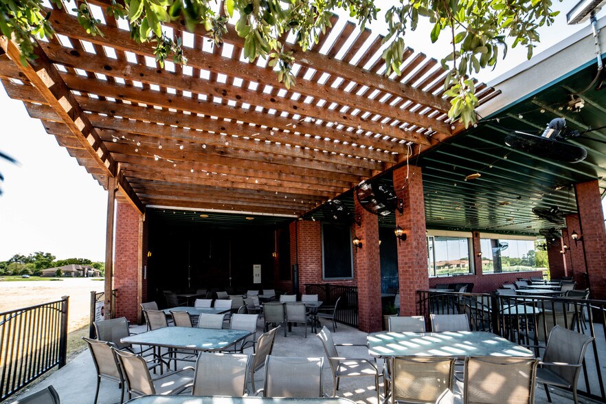 More Photos Of 3350 Unicorn Lake Blvd, Denton Restaurant For Lease