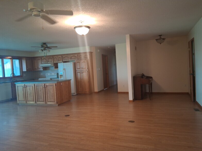 More Photos Of 6841 E US Highway 56, Overbrook Land For Sale