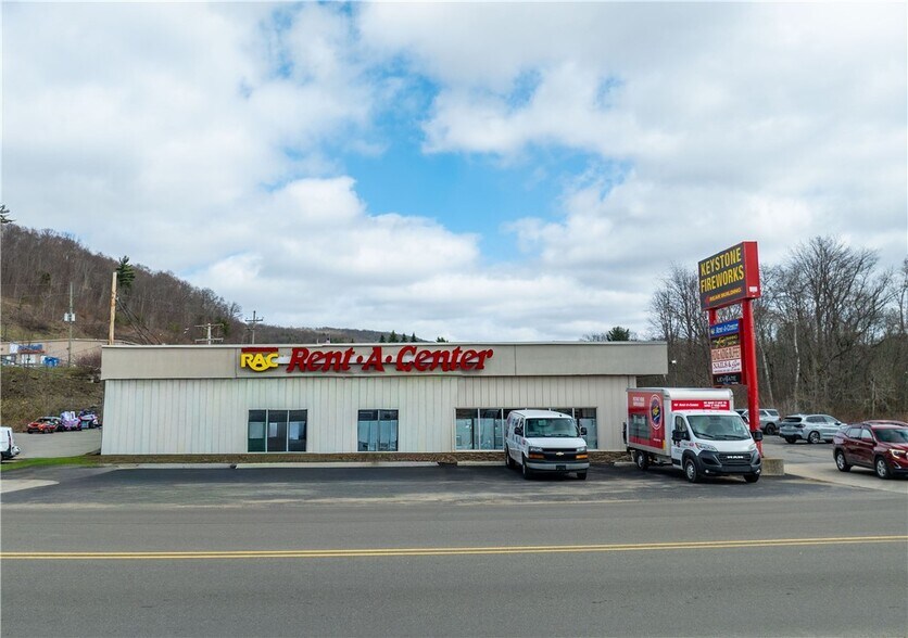 More Photos Of 1020 E Main St, Bradford Storefront For Sale