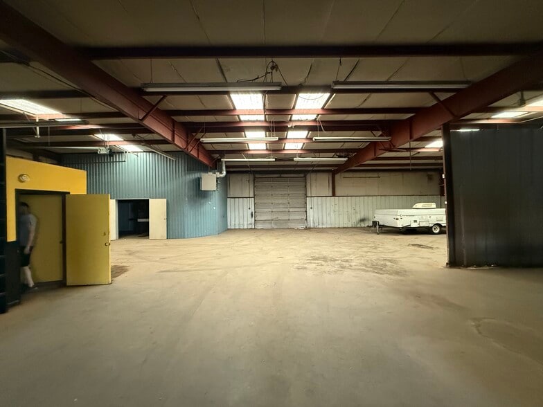 More Photos Of 12 NE 8th St, Oklahoma City Service For Sale