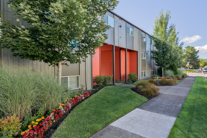 More Photos Of 440 NW 23rd St, Corvallis Apartments For Sale