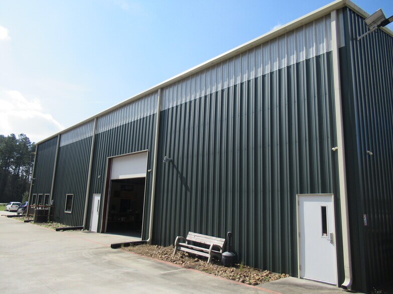 More Photos Of 21061 Gene Campbell Blvd, New Caney Warehouse For Sale