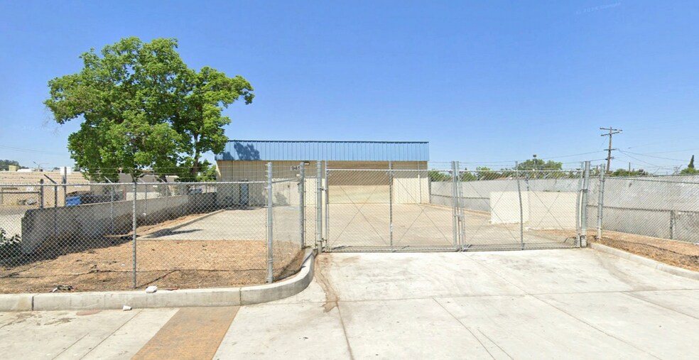 Primary Photo Of 945 N Santa Fe St, Visalia Industrial For Lease