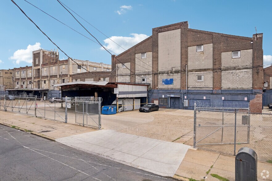 More Photos Of 3525 Amber St, Philadelphia Warehouse For Lease