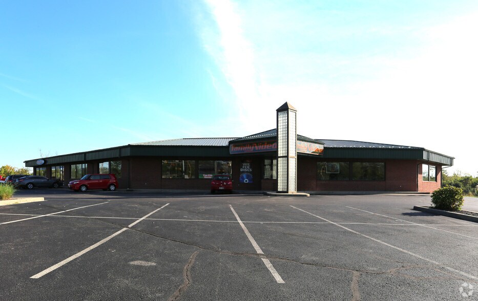 More Photos Of 6370 Pleasant Ave, Fairfield Freestanding For Lease