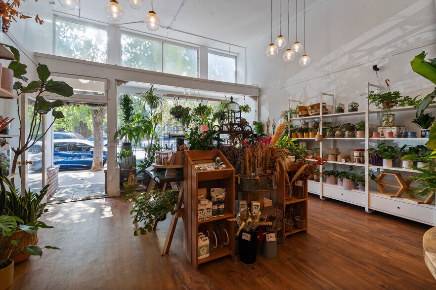 More Photos Of 106 W J St, Benicia Office For Sale