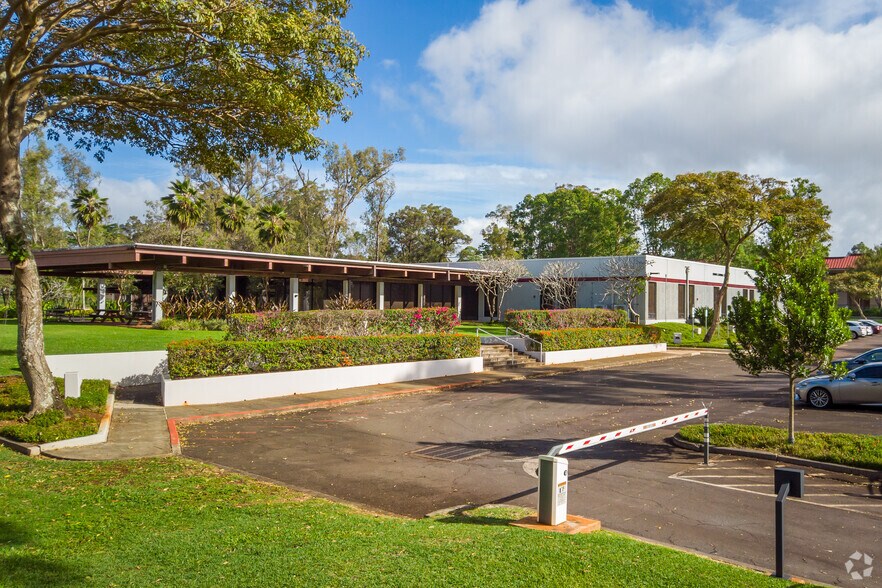 More Photos Of 300 Kahelu Ave, Mililani Office For Sale