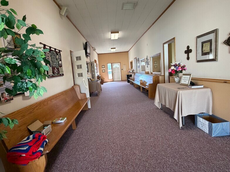 More Photos Of 800 Palmer St, Delta Flex For Sale