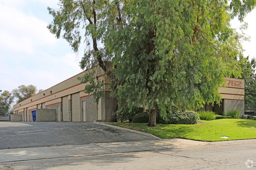 More Photos Of 4762 W Jennifer Ave, Fresno Warehouse For Lease