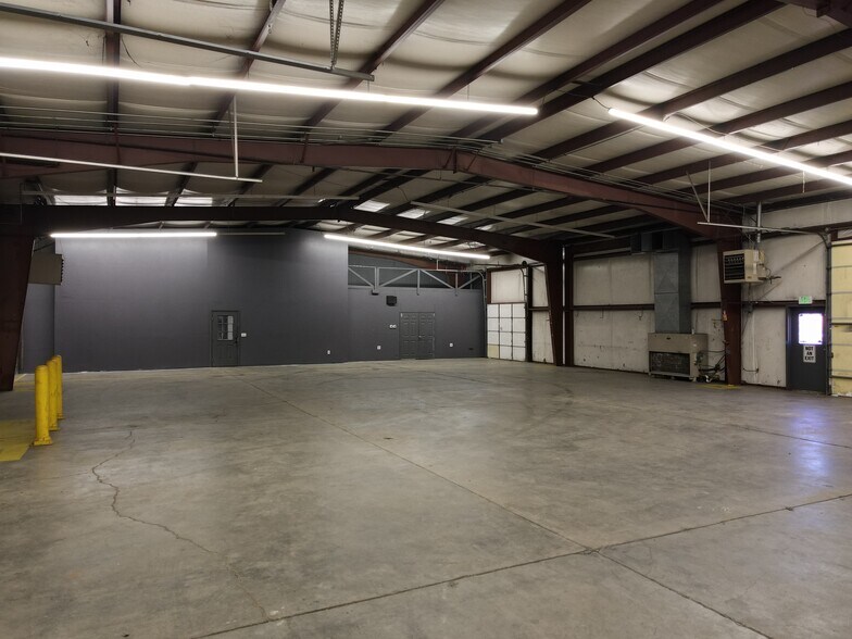 More Photos Of 2029 Brookside Ln, Kingsport Industrial For Sale