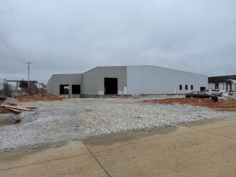 Primary Photo Of 432 Industrial Dr, Tontitown Industrial For Lease