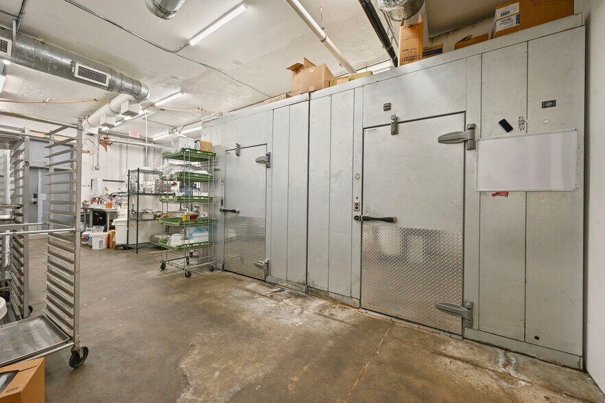 More Photos Of 220 N Main St, Bryan Storefront For Sale