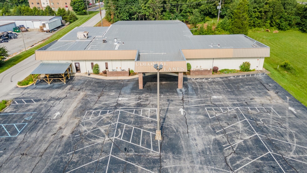 More Photos Of 1849 Gardner Ln NW, Corydon Sports And Entertainment For Sale