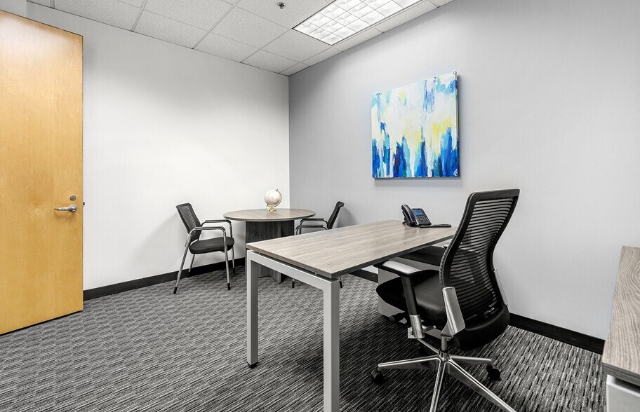 More Photos Of 13010 Morris Rd, Alpharetta Coworking Space