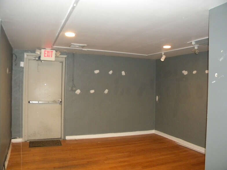 More Photos Of 8518 Germantown Ave, Philadelphia General Retail For Sale