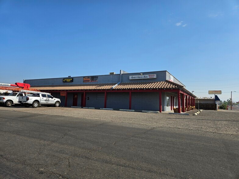 More Photos Of 2064 Plaza Dr, Bullhead City Flex For Lease