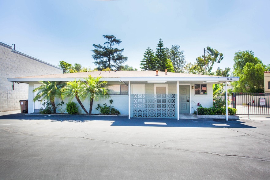 Primary Photo Of 1258-1262 Harvard Ave, Claremont Medical For Lease