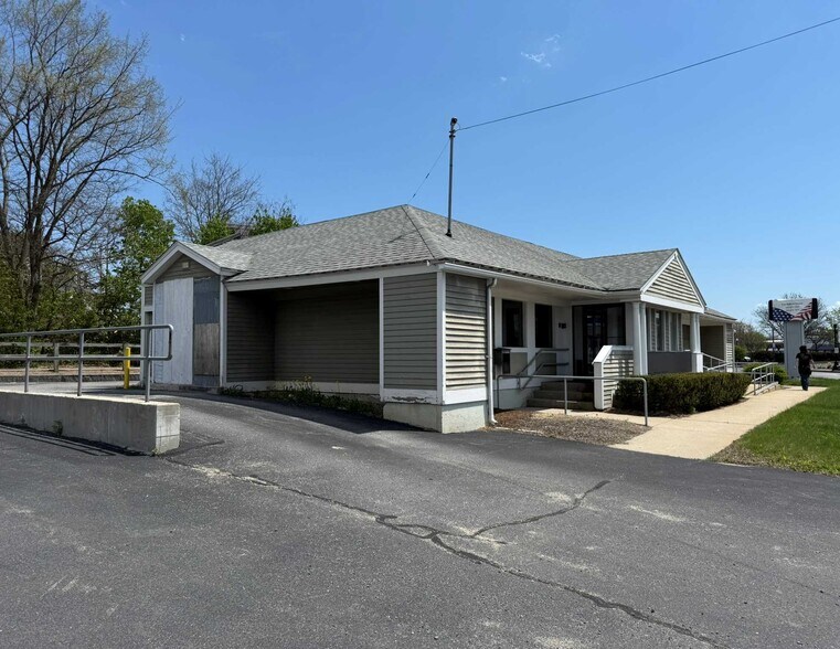 Primary Photo Of 1 Park St, Ayer Freestanding For Sale