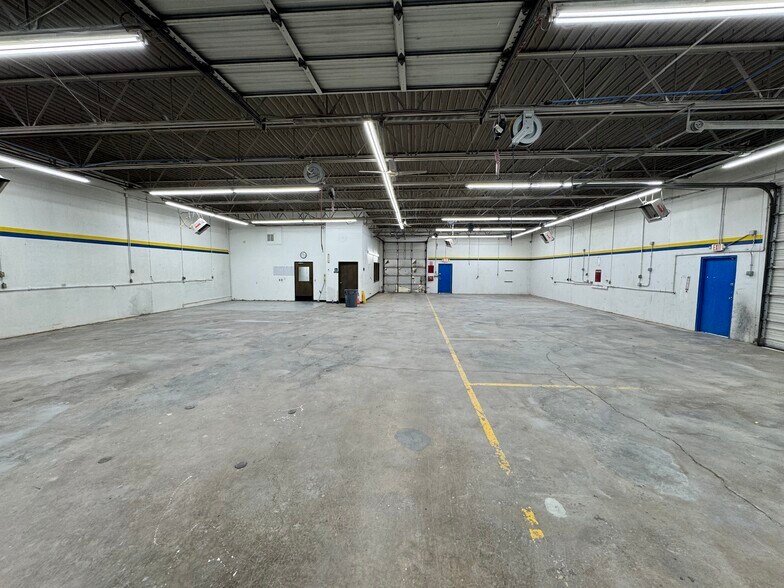 More Photos Of 4316 S Newcastle Rd, Oklahoma City Service For Sale