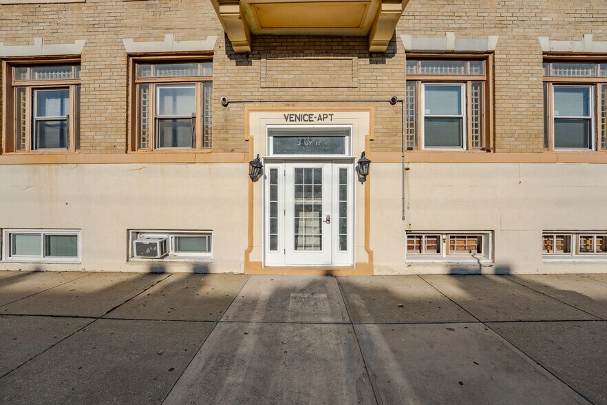 More Photos Of 3809 Ventnor Ave, Atlantic City Apartments For Sale