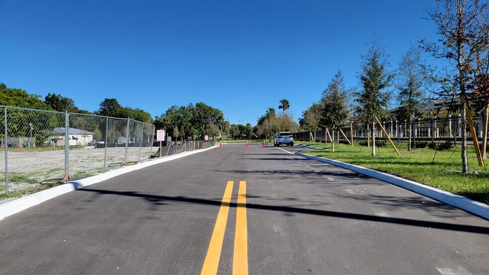 More Photos Of 425 S Woodland Blvd, Deland Office For Sale