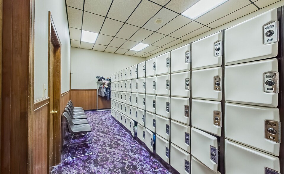 More Photos Of 2701 P Nut Ln, Bloomsburg Bowling Alley For Sale