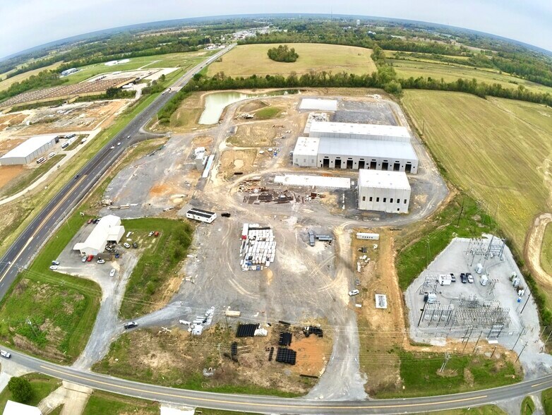 More Photos Of 3155 US-45, Mayfield Distribution For Sale