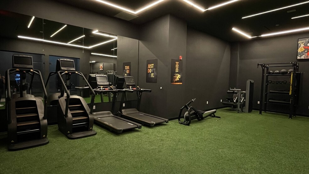 More Photos Of 50-56 Norfolk St, Newark Apartments For Lease