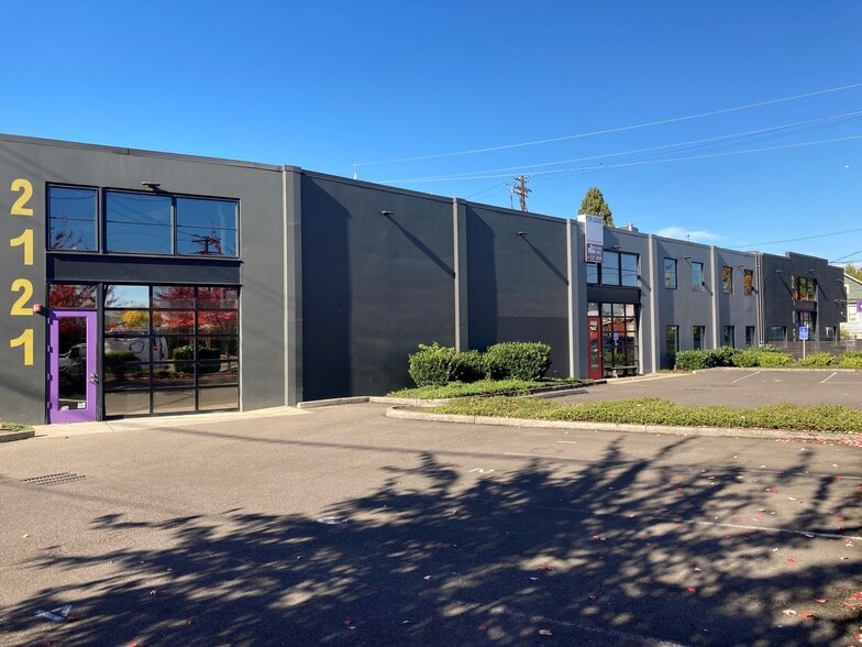 Primary Photo Of 2105-2121 SE 7th Ave, Portland Warehouse For Sale