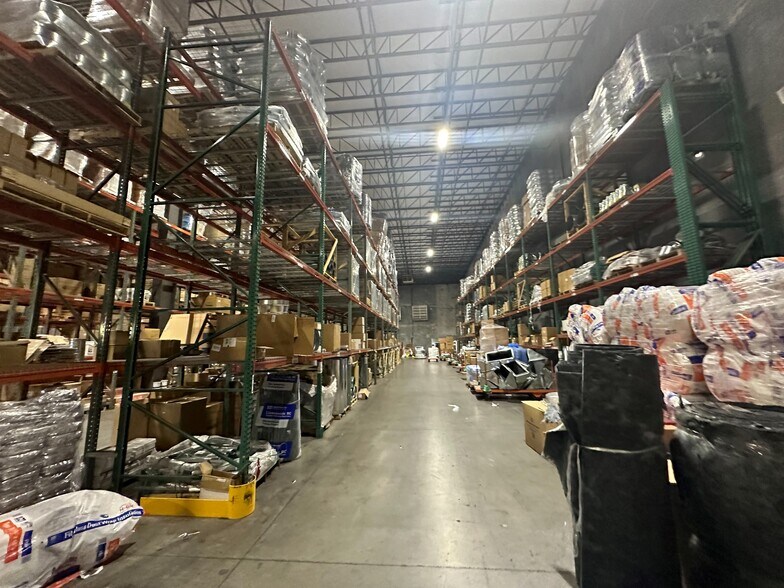 More Photos Of 4401 E Hefner Rd, Oklahoma City Distribution For Sale