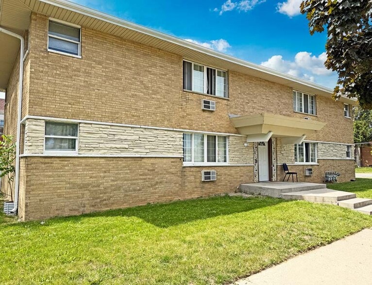 More Photos Of 6333 W Florist Ave, Milwaukee Apartments For Sale